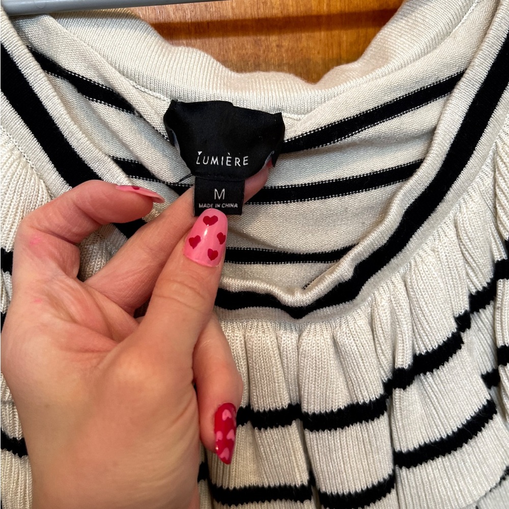 Off the shoulder striped long sleeve 💛 - Picture 3 of 5